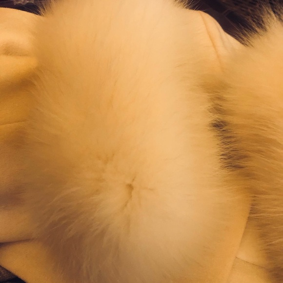 👑Gorgeous fit for a princess ivory vintage suit NEIMAN Marcus fur cuffs - Picture 7 of 14